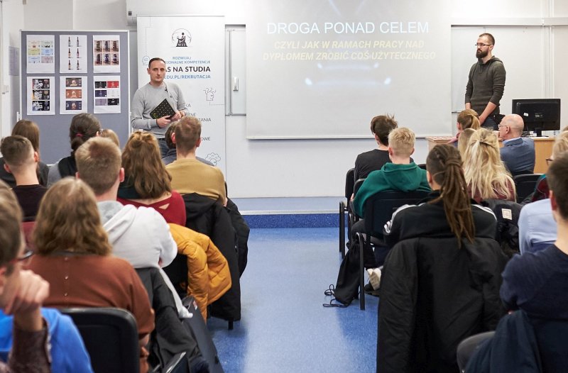 Fotorelacja: Spotkania z Twórcami – Bartek Kmita