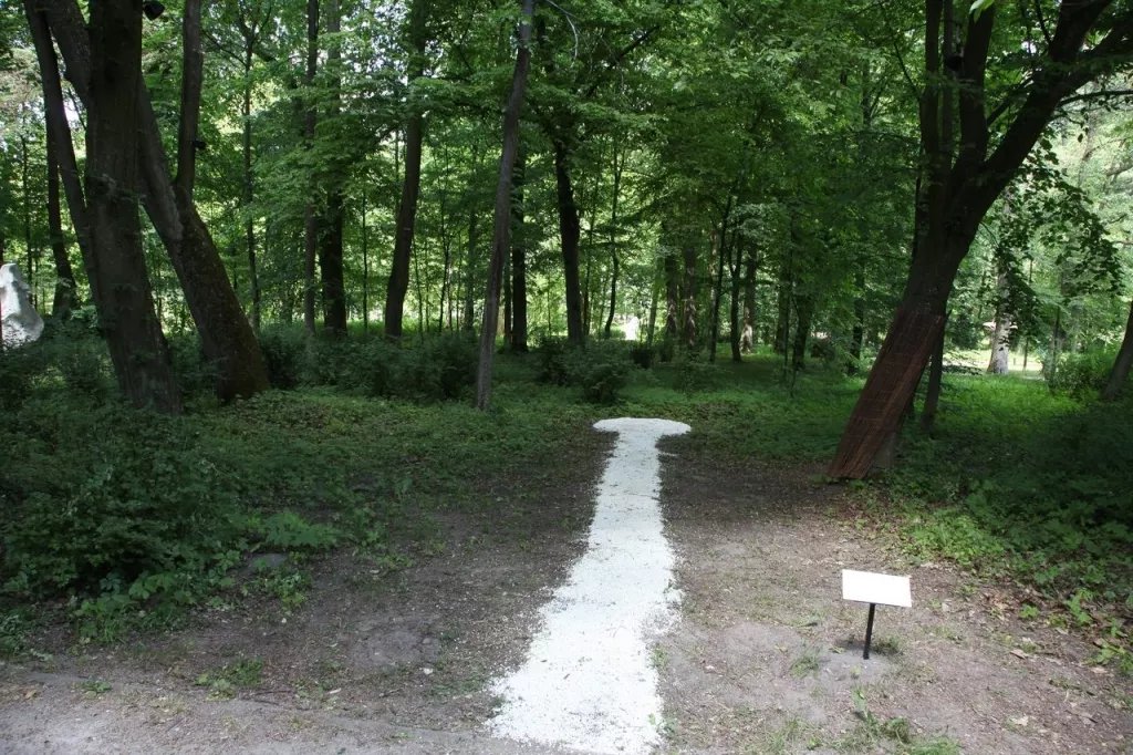 Grzegorz Rogala i Joanna Krzystoń: Muzyka dla parku (Interaktywna instalacja dźwiękowa)