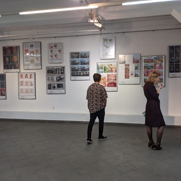 Wernisaż wystawy prac Małgorzaty Sobocińskiej-Kiss oraz najlepszych dyplomów z ostatniego rocznika absolwentów Grafiki WIT., wykładowcy WIT